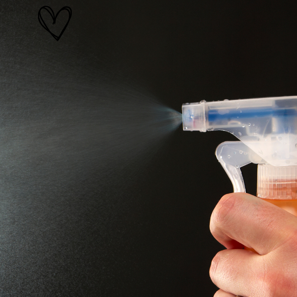 Opskriften på min fantastiske allround-spray – nem, effektiv og budgetvenlig