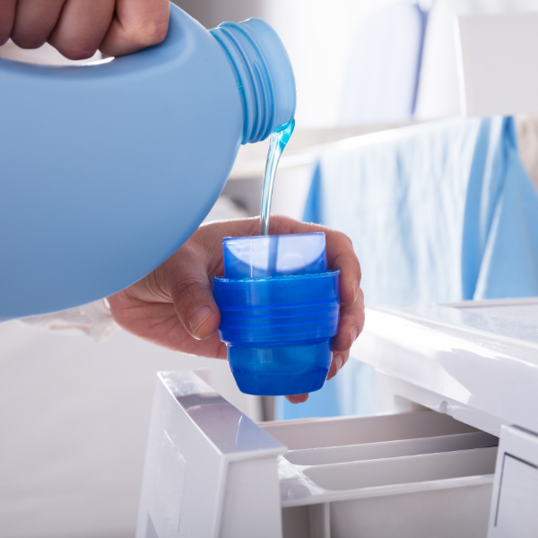 Flydende vaskemiddel, mikroplast og de gode alternativer