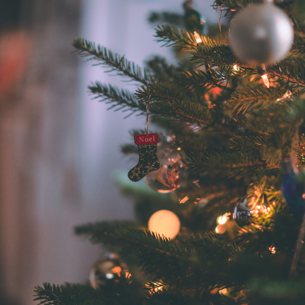 Spar op til jul – familievenlige tips, der gør en forskel