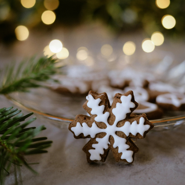 Lav julesmåkagedejen i august – og giv dig selv en nemmere december 🎄