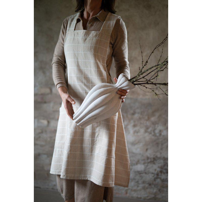 Forklæde i beige med hvide tern